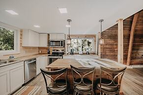 78mbr - Wood Stove - Wifi - Pets Ok - Bbq - Sleeps 6 1 Bedroom Home by