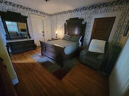The Weis Mansion