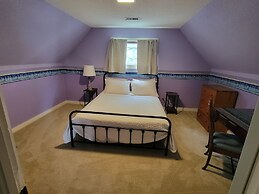 The Weis Mansion