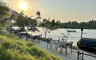 Lagoon Sarovar Premiere Resort, Pondicherry