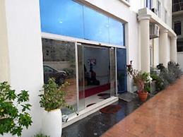 Time Oak Hotel and Suites Royale
