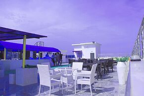 Time Oak Hotel and Suites Royale