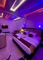 Time Oak Hotel and Suites Royale