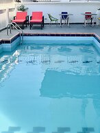 Time Oak Hotel and Suites Royale