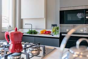 Casa Grey Contemporary Penthouse