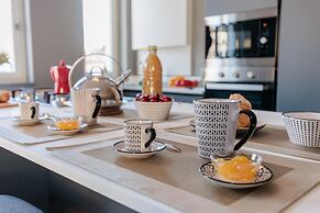 Casa Grey Contemporary Penthouse