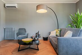 Casa Grey Contemporary Penthouse