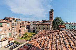 Casa Grey Contemporary Penthouse