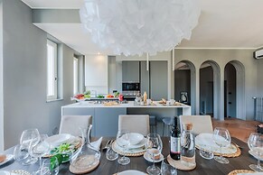 Casa Grey Contemporary Penthouse