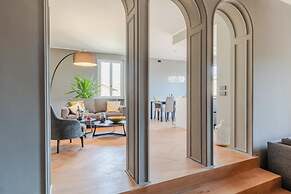 Casa Grey Contemporary Penthouse