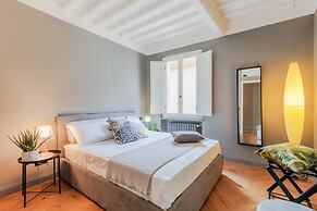 Casa Grey Contemporary Penthouse