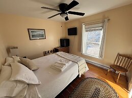 Spinneys Guesthouse & Beach Cottages