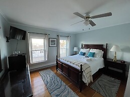 Spinneys Guesthouse & Beach Cottages