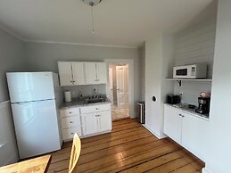 Spinneys Guesthouse & Beach Cottages