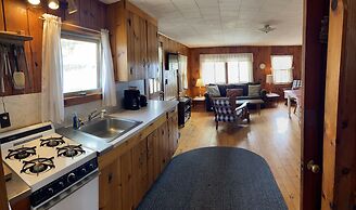 Spinneys Guesthouse & Beach Cottages