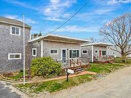 Spinneys Guesthouse & Beach Cottages
