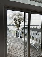 Spinneys Guesthouse & Beach Cottages