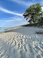 Spinneys Guesthouse & Beach Cottages