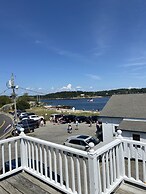 Spinneys Guesthouse & Beach Cottages