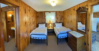 Spinneys Guesthouse & Beach Cottages