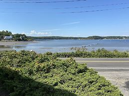 Spinneys Guesthouse & Beach Cottages