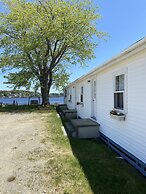 Spinneys Guesthouse & Beach Cottages