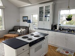 Spinneys Guesthouse & Beach Cottages