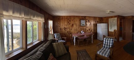 Spinneys Guesthouse & Beach Cottages