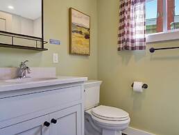 Spinneys Guesthouse & Beach Cottages