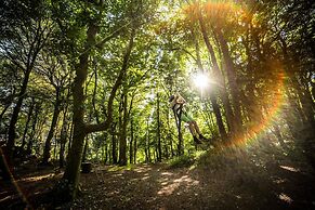 13 'zaniah' Bell Tent Glamping Anglesey