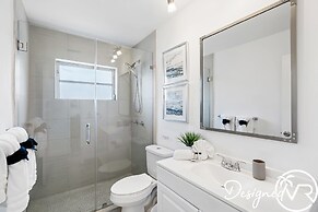 Private Heated Pool & Lovely Home