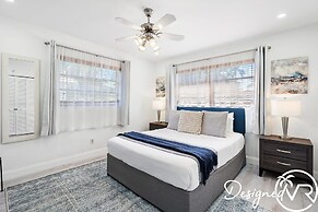 Private Heated Pool & Lovely Home