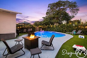 Private Heated Pool & Lovely Home