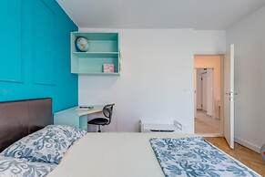 Modern 90 m2 apt With Balcony w the sea View