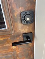 The Darmont Hotel and Suites