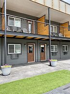 The Darmont Hotel and Suites