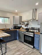 The Darmont Hotel and Suites