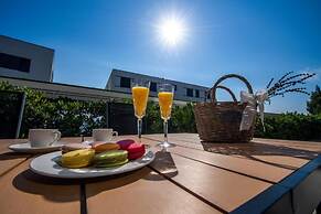 Crystal Holiday Residence