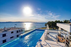 Crystal Holiday Residence