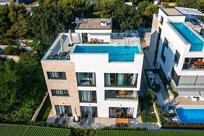 Crystal Holiday Residence