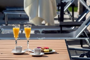 Crystal Holiday Residence