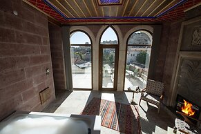 Foremanson Cave Hotel