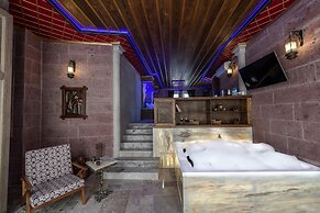 Foremanson Cave Hotel