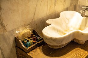 Foremanson Cave Hotel