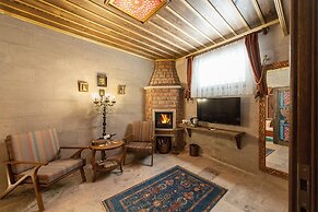 Foremanson Cave Hotel