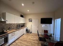 Aberdeen Stay Central 2-bedrooms Apartment