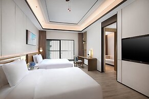 Holiday Inn Hotel and Suites Sanya Yalong Bay by IHG
