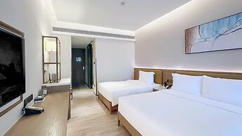 Holiday Inn Hotel and Suites Sanya Yalong Bay by IHG