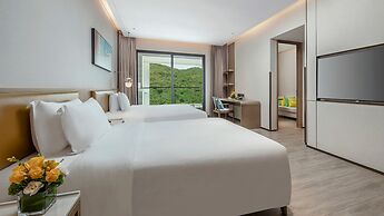 Holiday Inn Hotel and Suites Sanya Yalong Bay by IHG