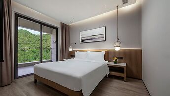 Holiday Inn Hotel and Suites Sanya Yalong Bay by IHG